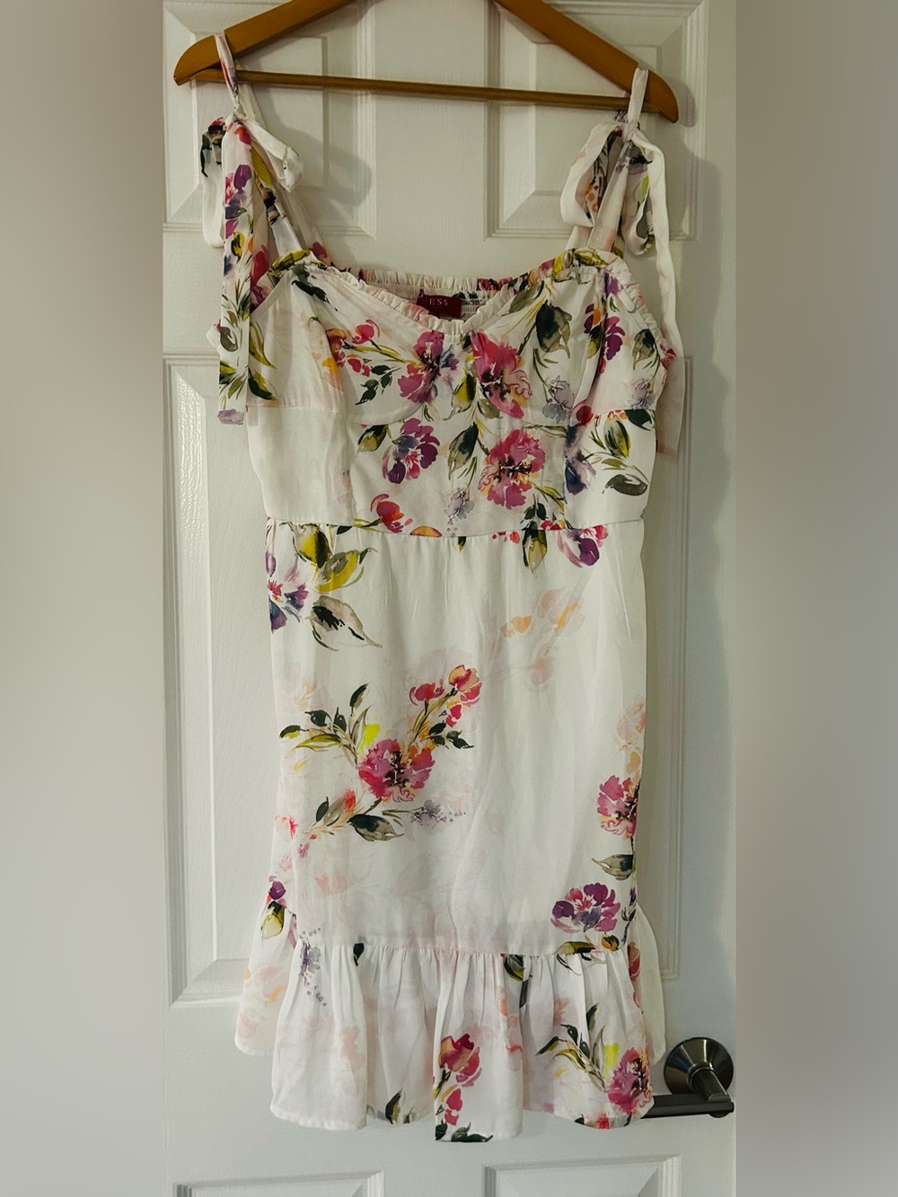 Guess White Floral ruffle dress